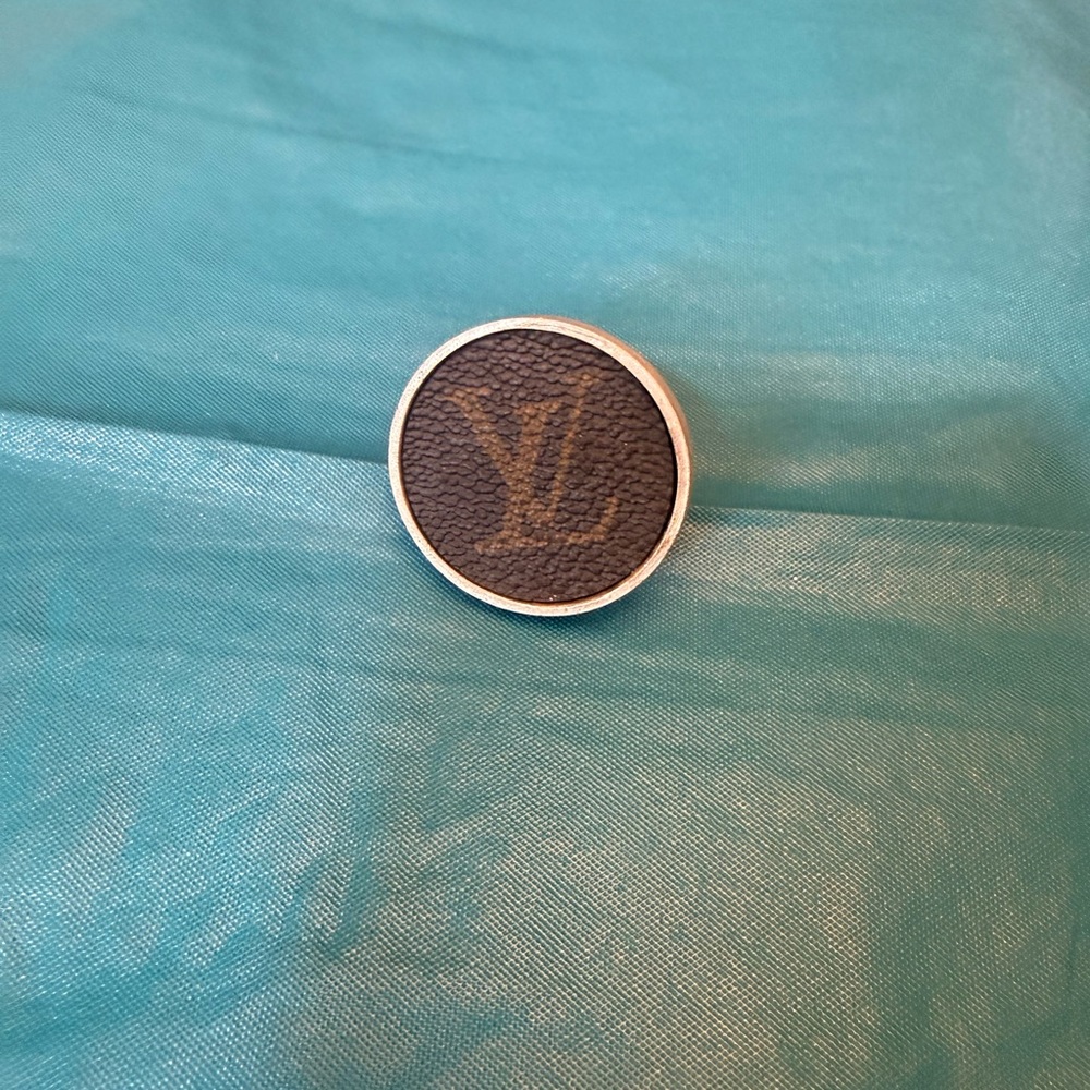 LV Monogram Round Ring - Brown & Silver - Picture 2 of 3